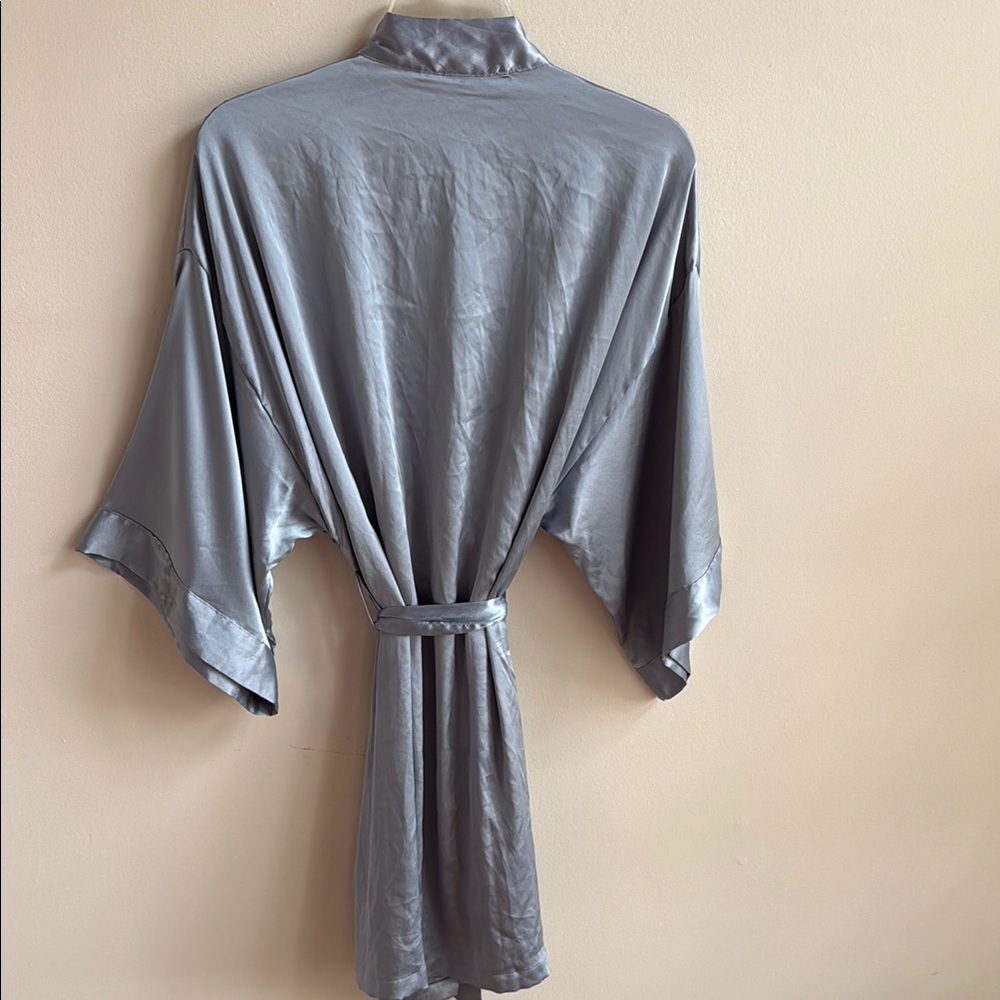 Victoria's Secret Silver Satin Kimono Robe - Picture 4 of 4